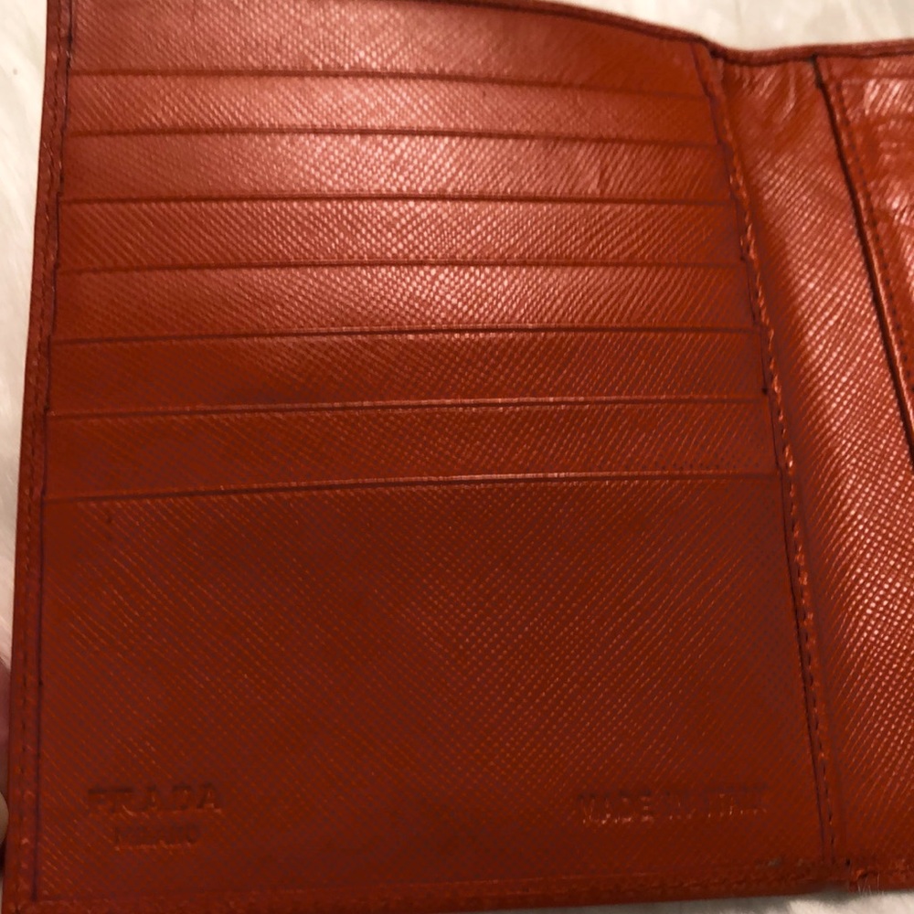 Prada Wallet - Picture 4 of 8
